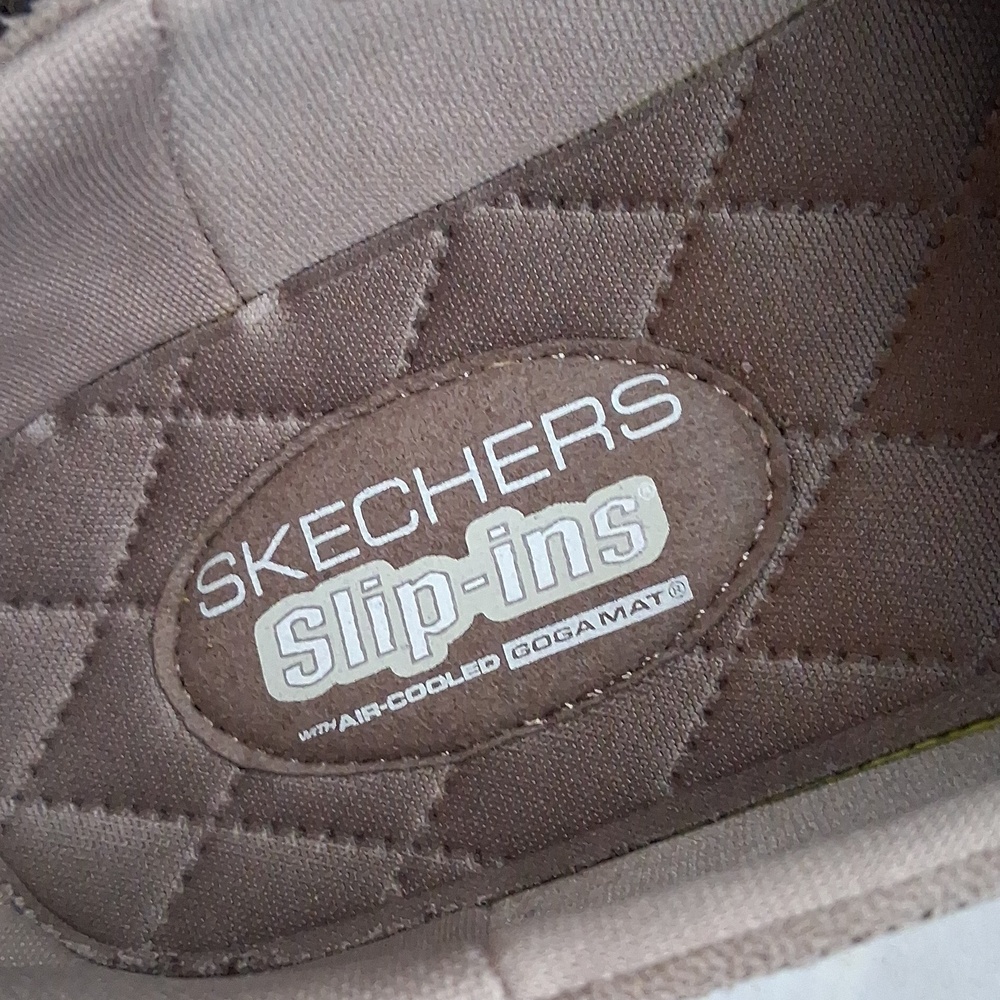 NWT Skechers Slip-Ins Ultra GO Shoe Womens  Tan Comfort Sneaker - Picture 3 of 6